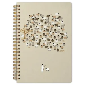 Cuaderno de espiral A5 beige con un rebaño de ovejas y un pastor